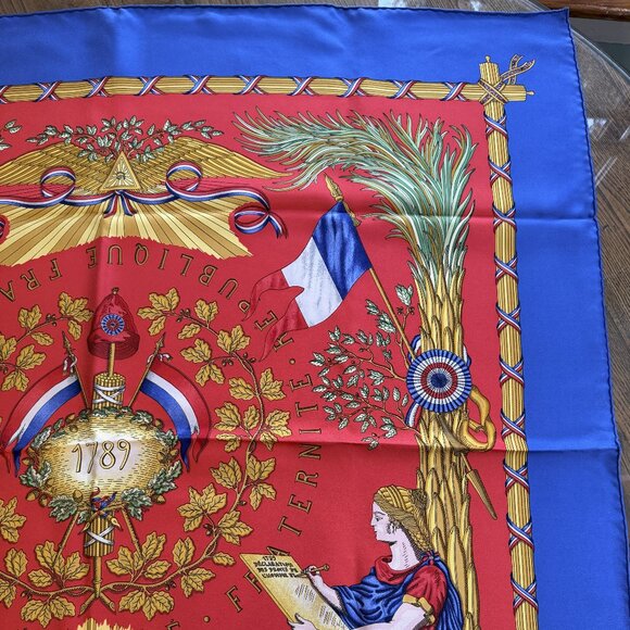 HERMES Vintage Republique Francaise Red Blue 90 cm Silk Square Scarf Box Good - Picture 7 of 16